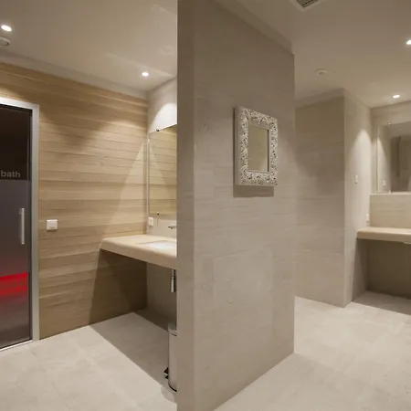 Hotel Delta - Parkhotel Delta